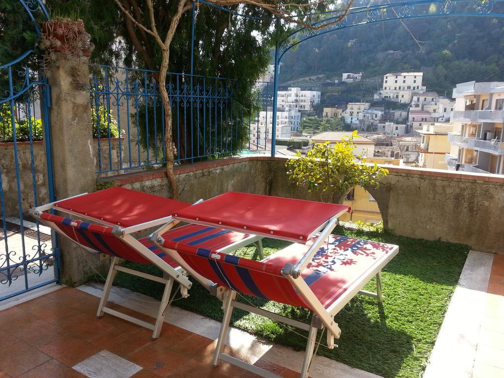 Maison De Fleurs Maiori Esterno foto