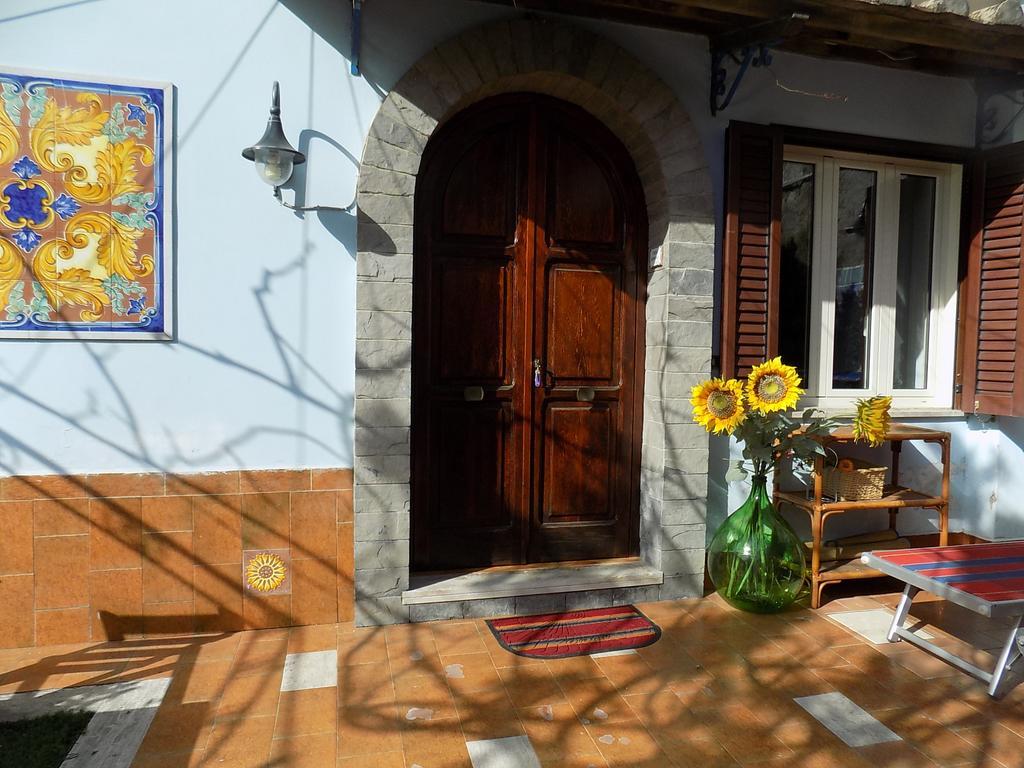 Maison De Fleurs Maiori Esterno foto